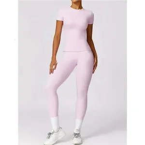 Seamless Yoga Set Women Pink Short Sleeve Top with High Waist Leggings Two Piece Workout Clothes Sports Fiess Gym Sets